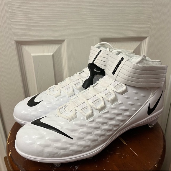 nike men's force savage pro 2 mid football cleats
